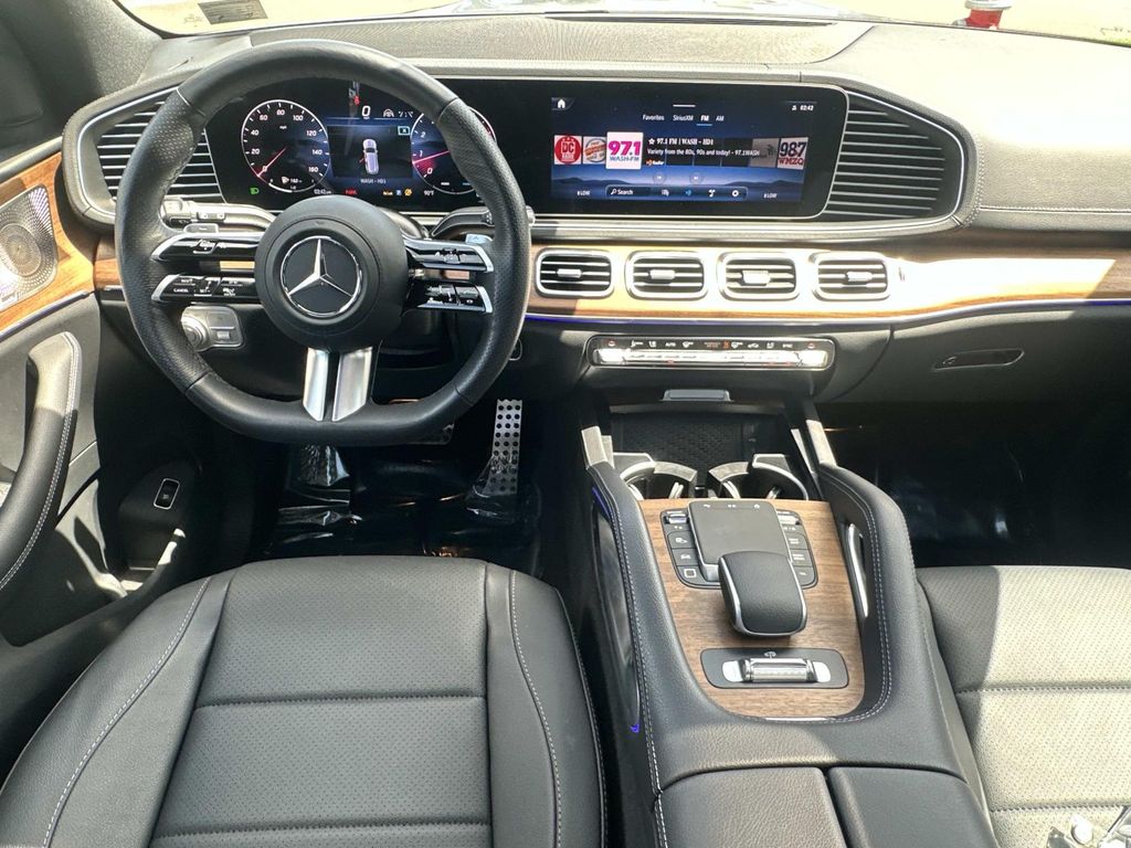 Thumbnail: 2025 Mercedes-Benz GLS - 20
