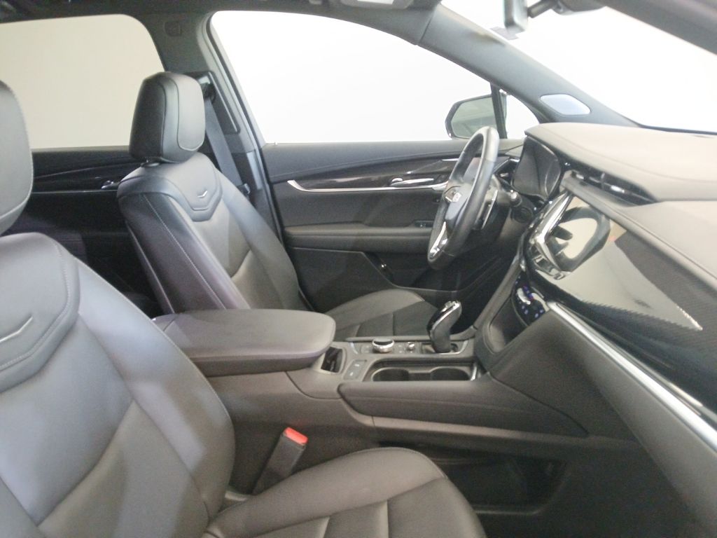 used 2024 Cadillac XT6 car, priced at $48,500