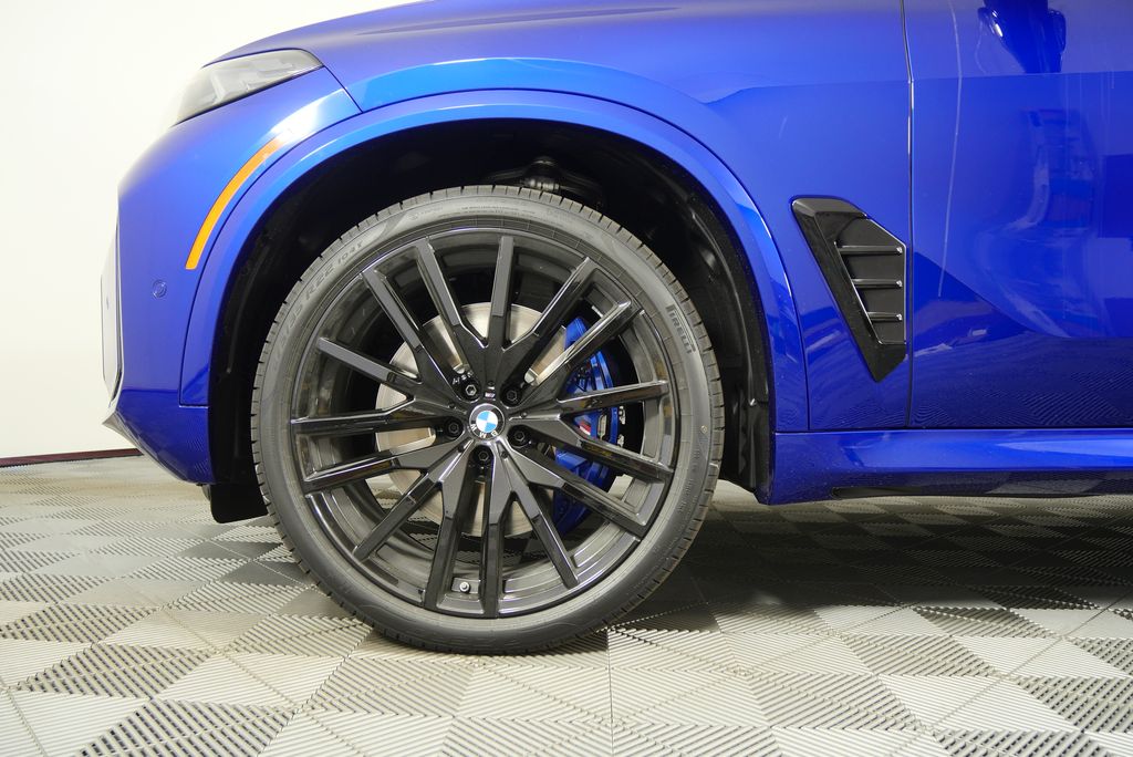 2026 BMW X5 M60i 7