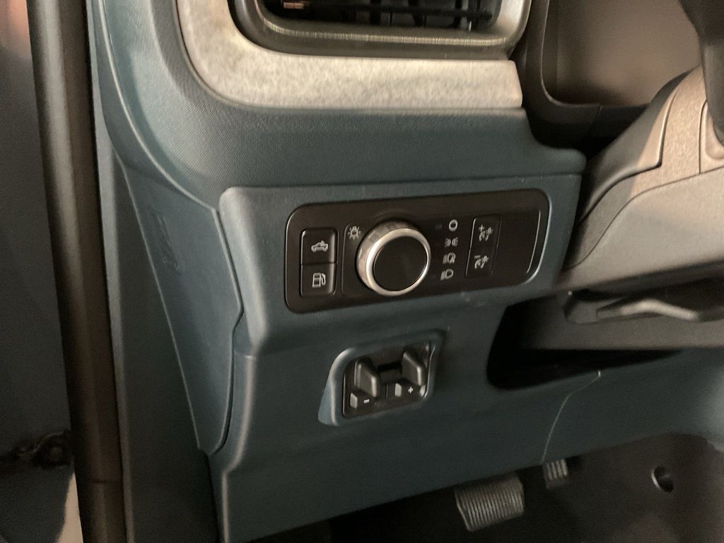 New 2026 Gray Ford XLT image 11