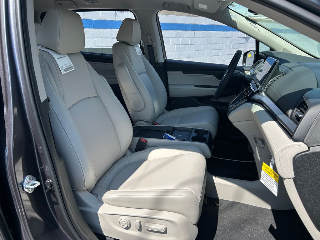 Thumbnail: 2026 Honda Odyssey - 27