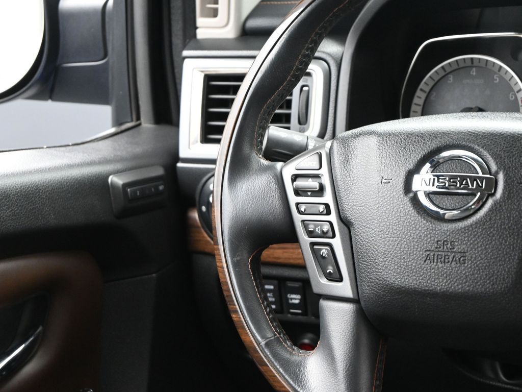 2017 Nissan Titan Platinum Reserve