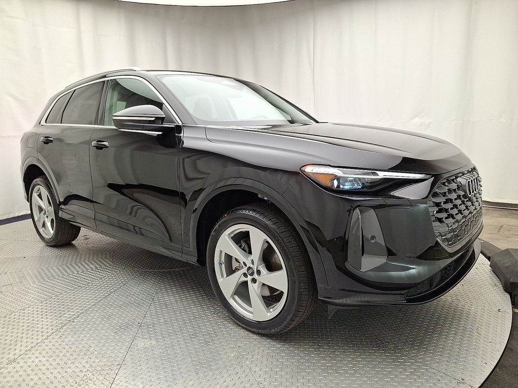 Thumbnail: 2025 Audi Q5 - 2