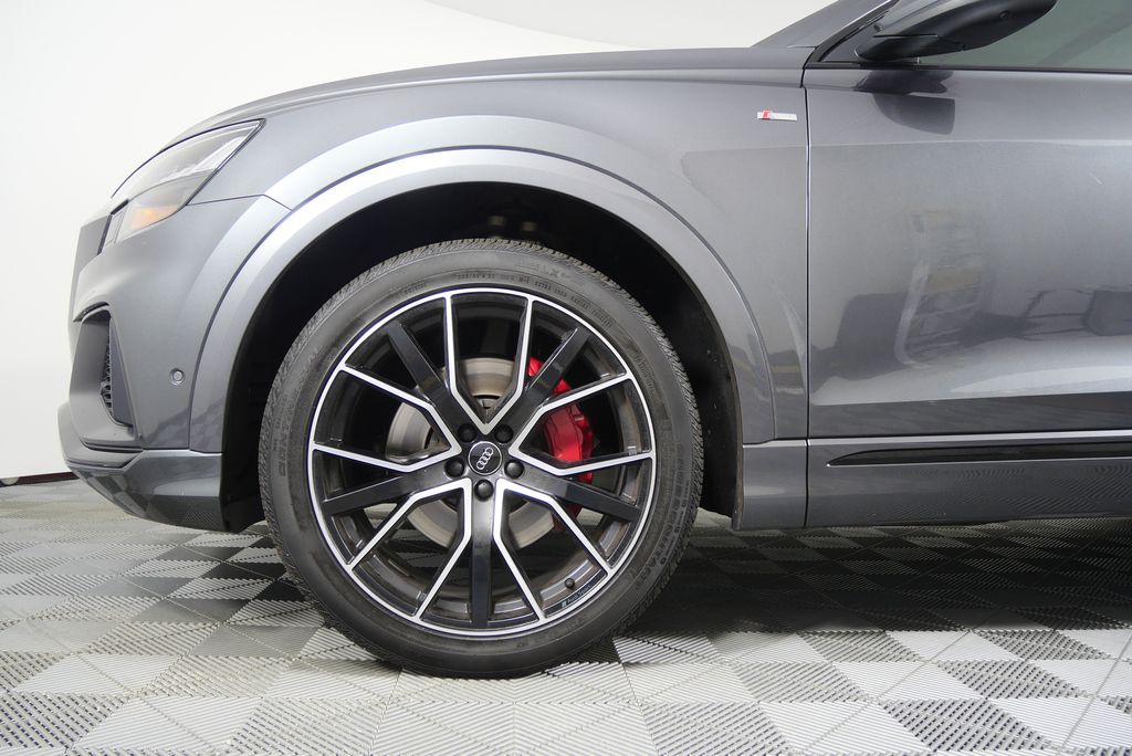 Thumbnail: 2021 Audi Q8 - 7