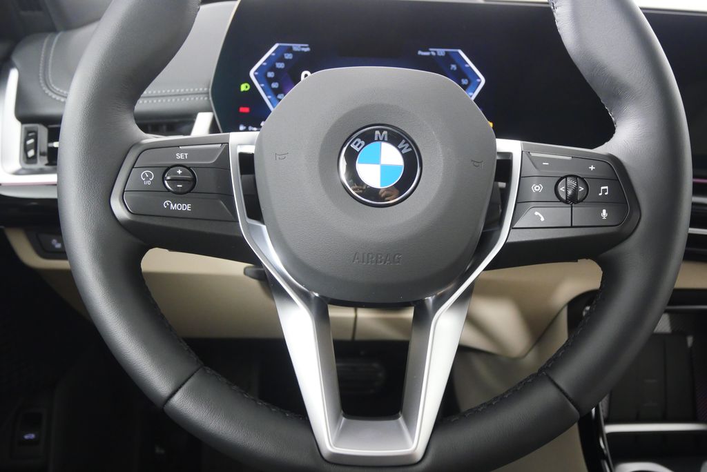 2025 BMW X1 xDrive28i 18