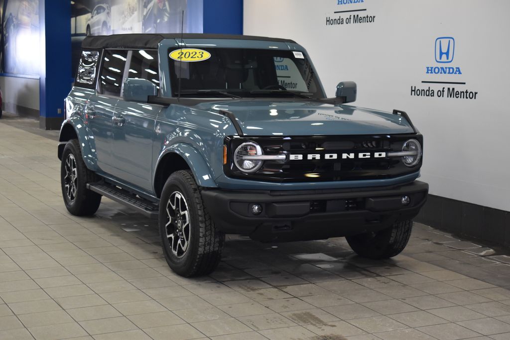 2023 Ford Bronco Outer Banks 8