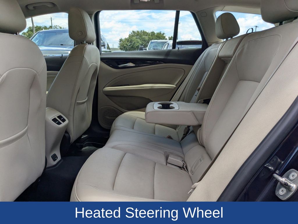 2018 Buick Regal TourX Essence