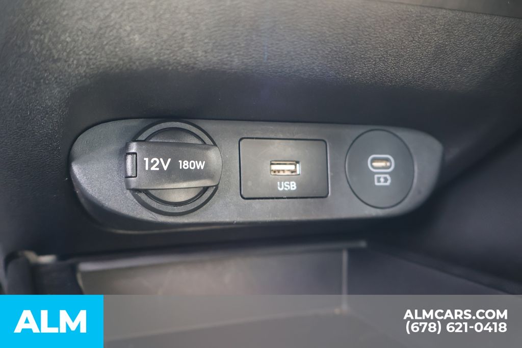 Used 2024 Gray Hyundai SEL image 30