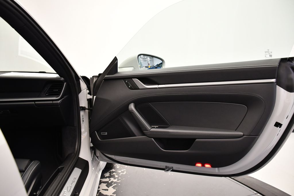 2026 Porsche 911 - Photo 44