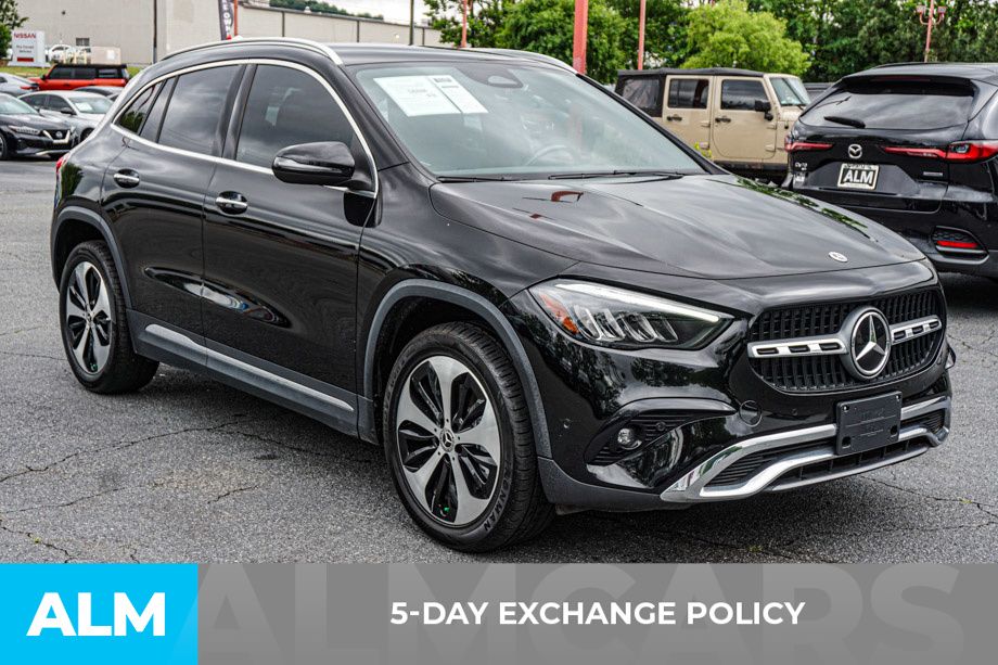 Used 2025 Black Mercedes-Benz GLA 250 image 4