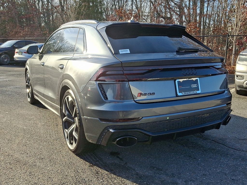 Thumbnail: 2023 Audi RS Q8 - 4