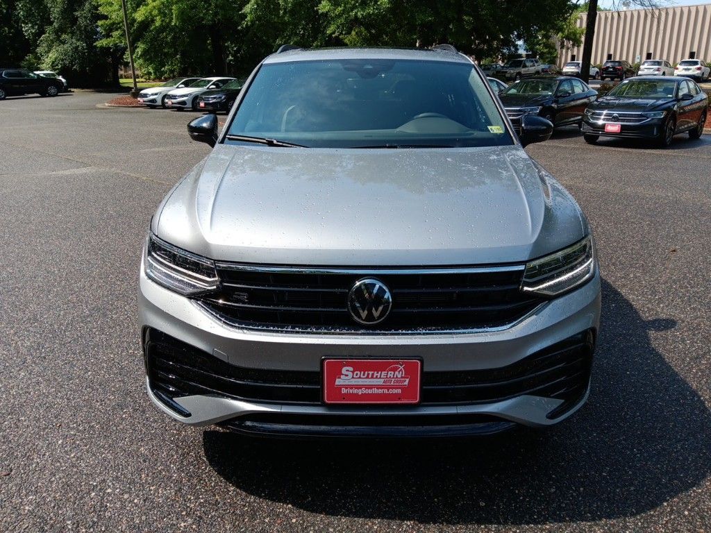 2024 Volkswagen Tiguan 2.0T SE R-Line Black 8