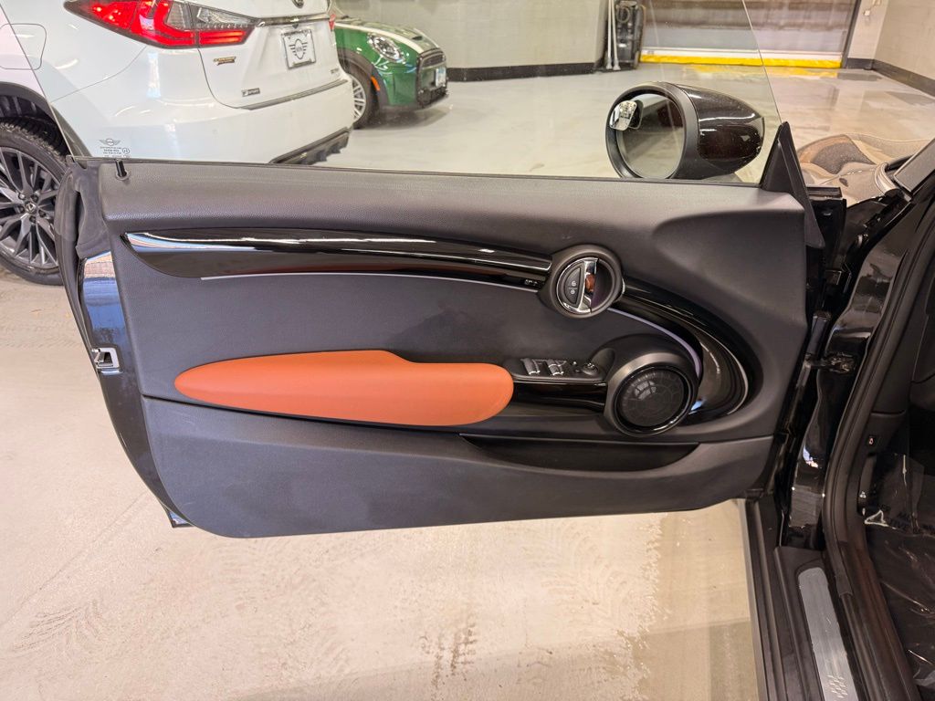 Thumbnail: 2023 MINI Cooper - 8