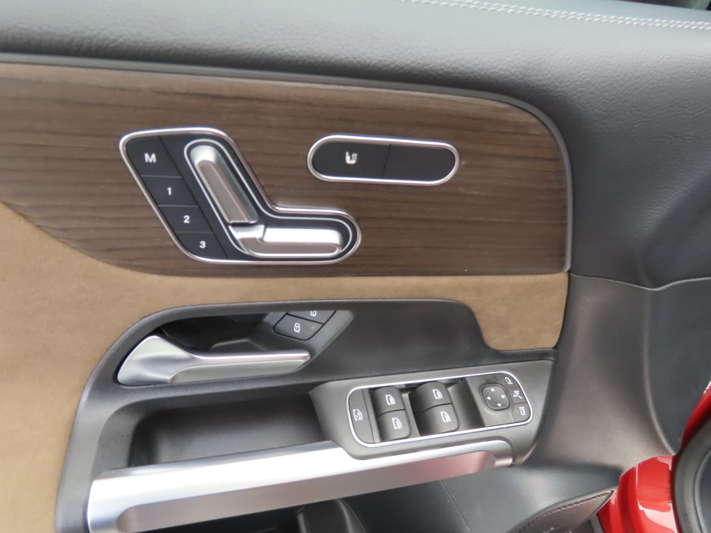 Thumbnail: 2025 Mercedes-Benz GLB - 23