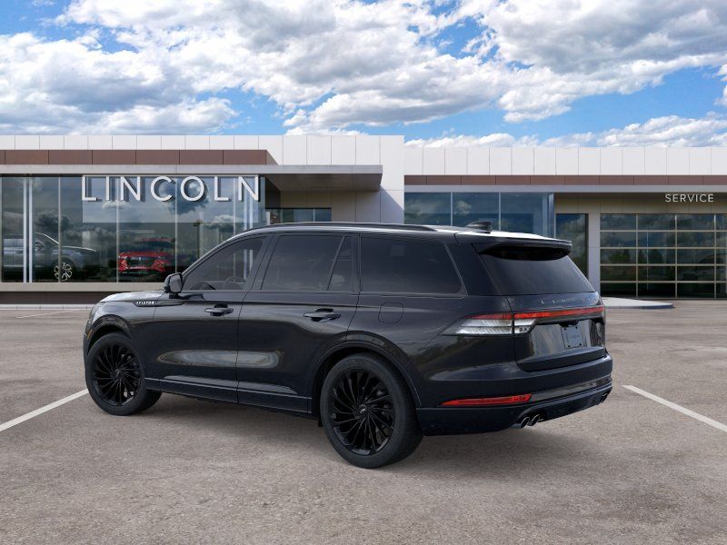 Thumbnail: 2026 Lincoln Aviator - 4