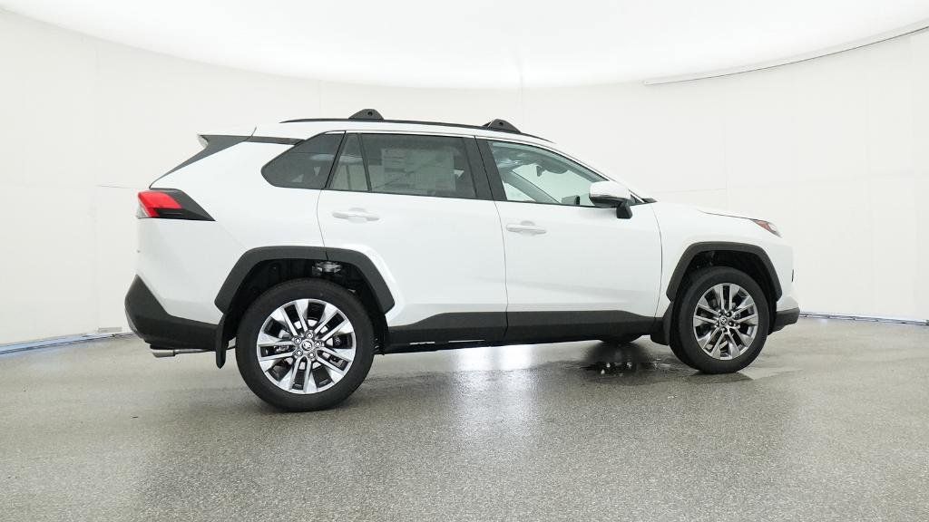 Thumbnail: 2025 Toyota RAV4 - 15