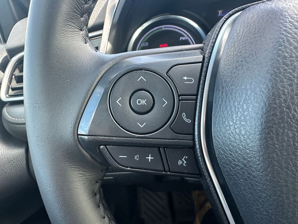 2020 Toyota Camry Hybrid SE