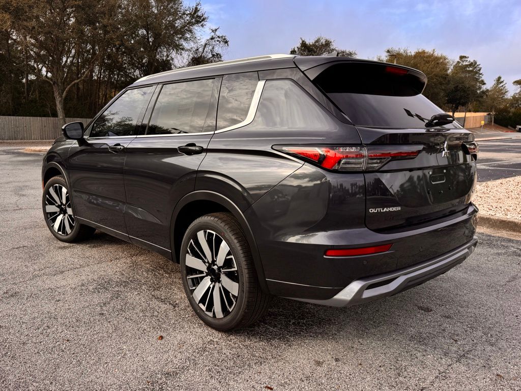 New 2026 Mitsubishi Outlander SUV
