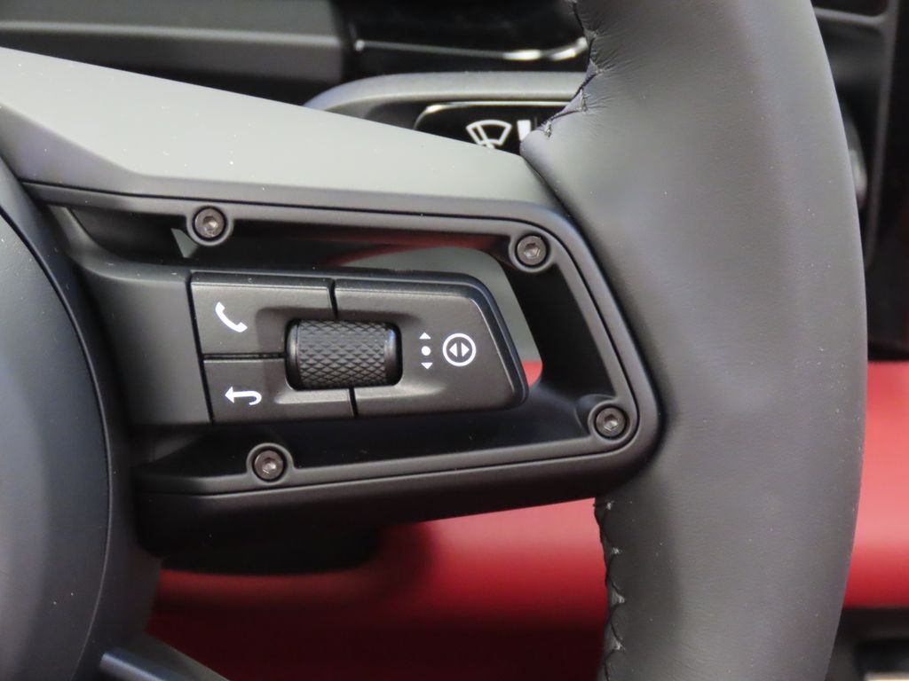 Thumbnail: 2026 Porsche Macan - 22