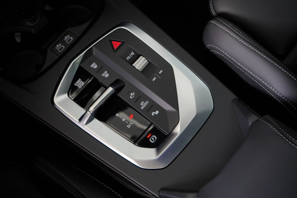 Thumbnail: 2026 BMW 2 Series - 18