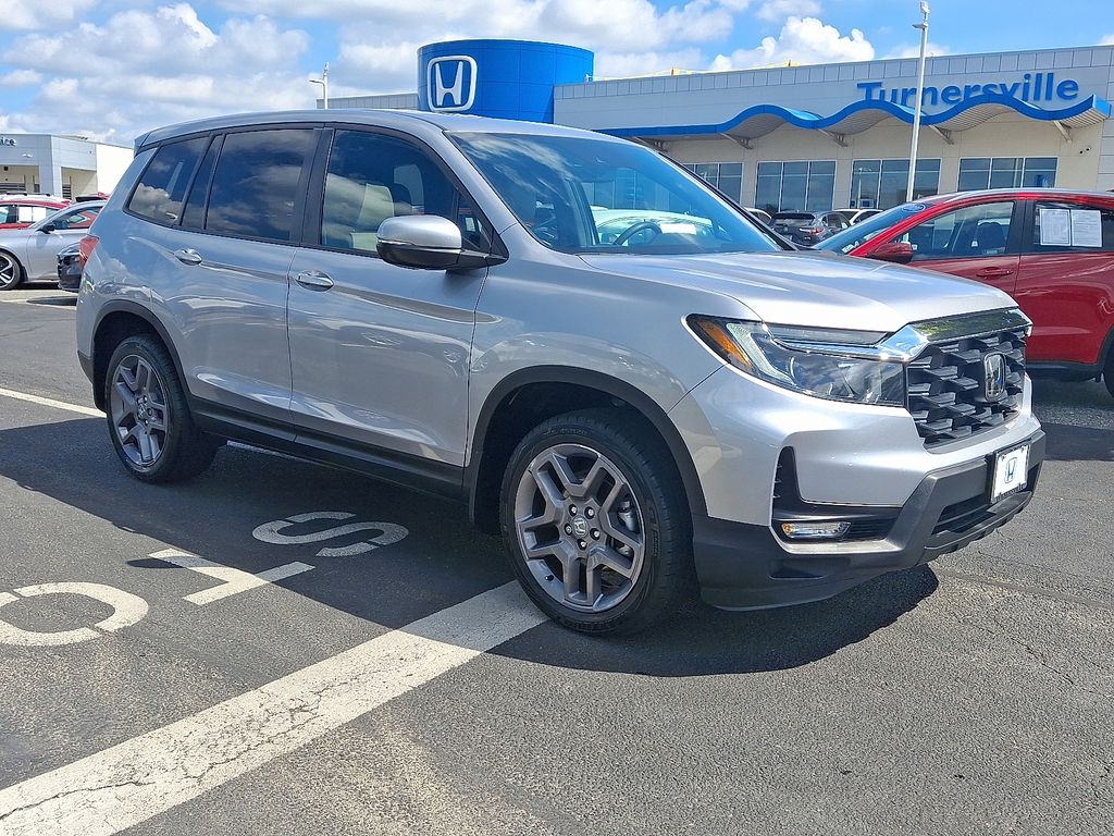 Thumbnail: 2023 Honda Passport - 3