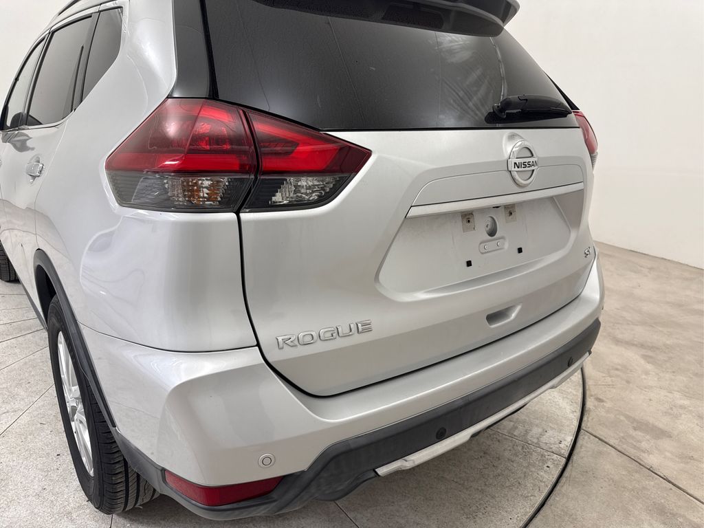 2019 Nissan Rogue SV - Photo 20