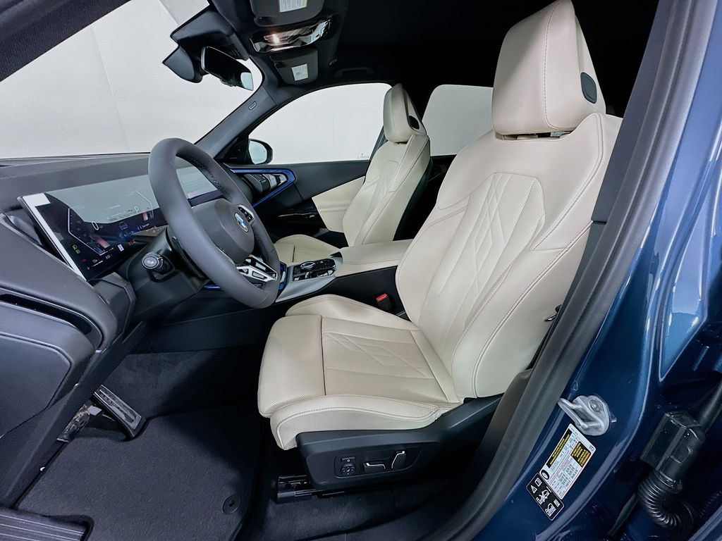 Thumbnail: 2026 BMW X3 - 16