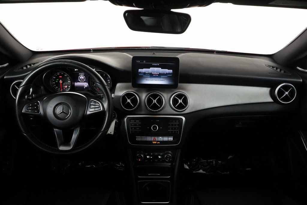 Thumbnail: 2017 Mercedes-Benz CLA - 8