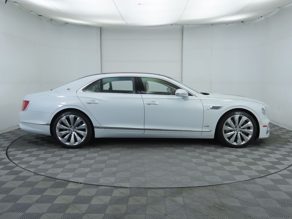 Thumbnail: 2020 Bentley Flying Spur - 4