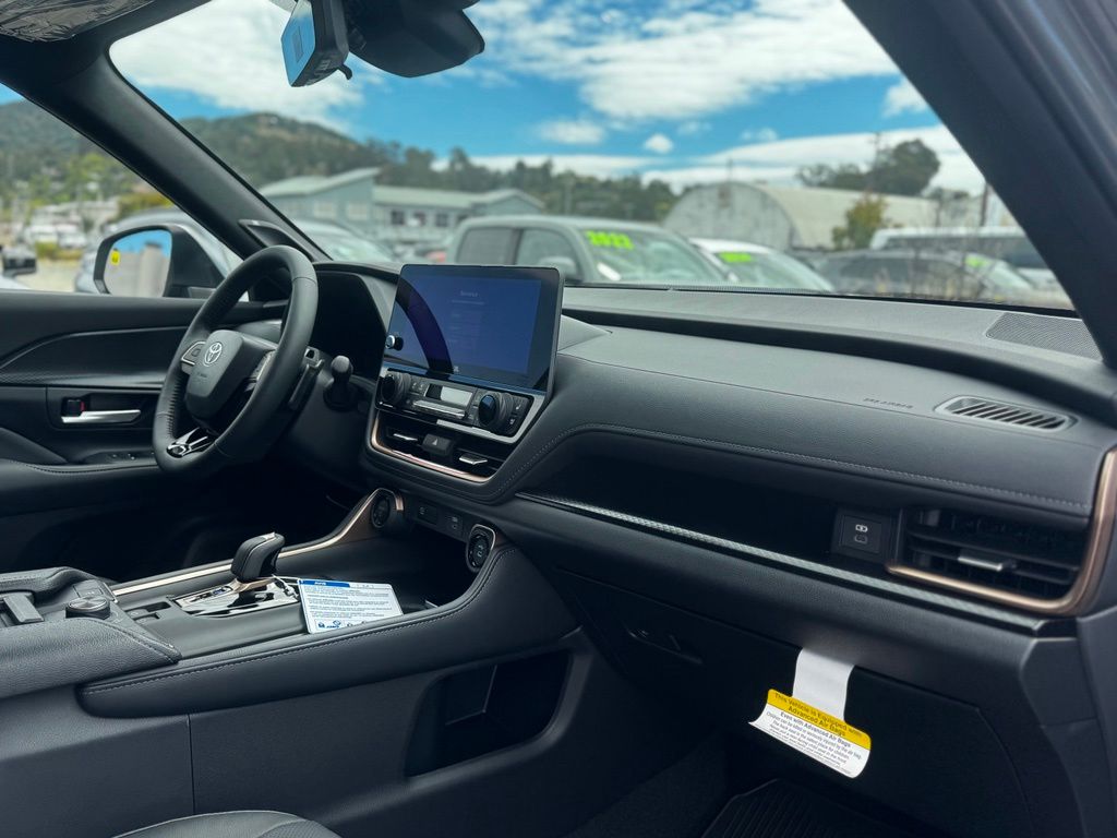 New 2026 Toyota Grand Highlander Hybrid SUV