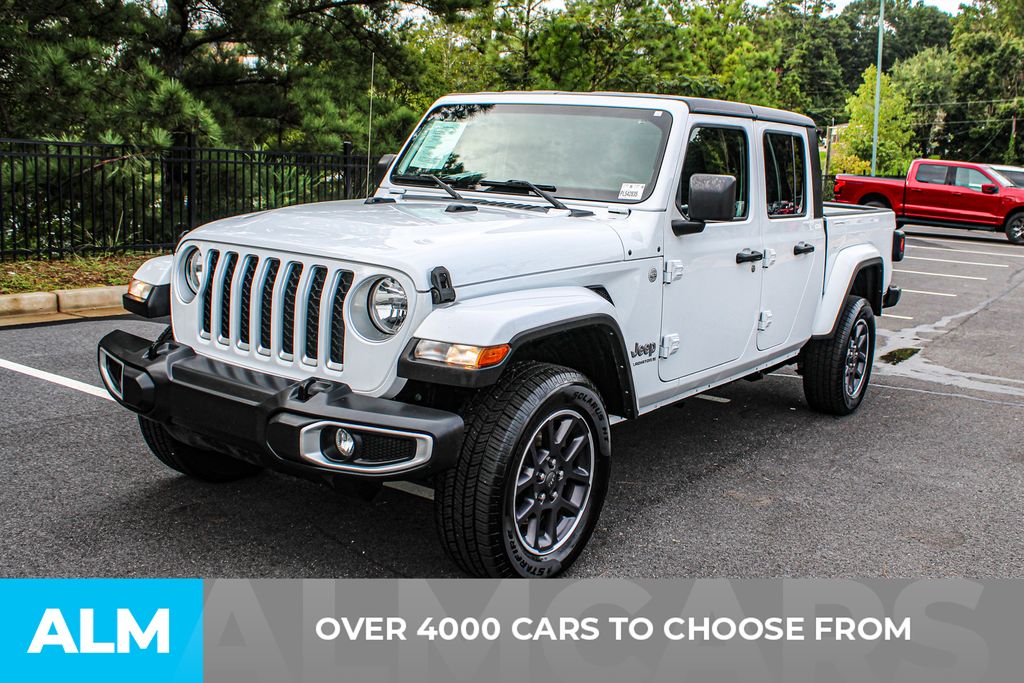 2023 Jeep Gladiator Overland photo 2