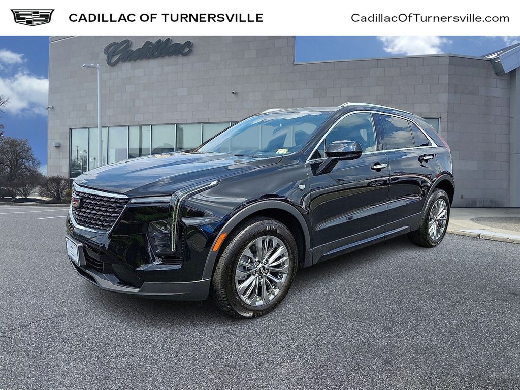 Thumbnail: 2025 Cadillac XT4 - 1