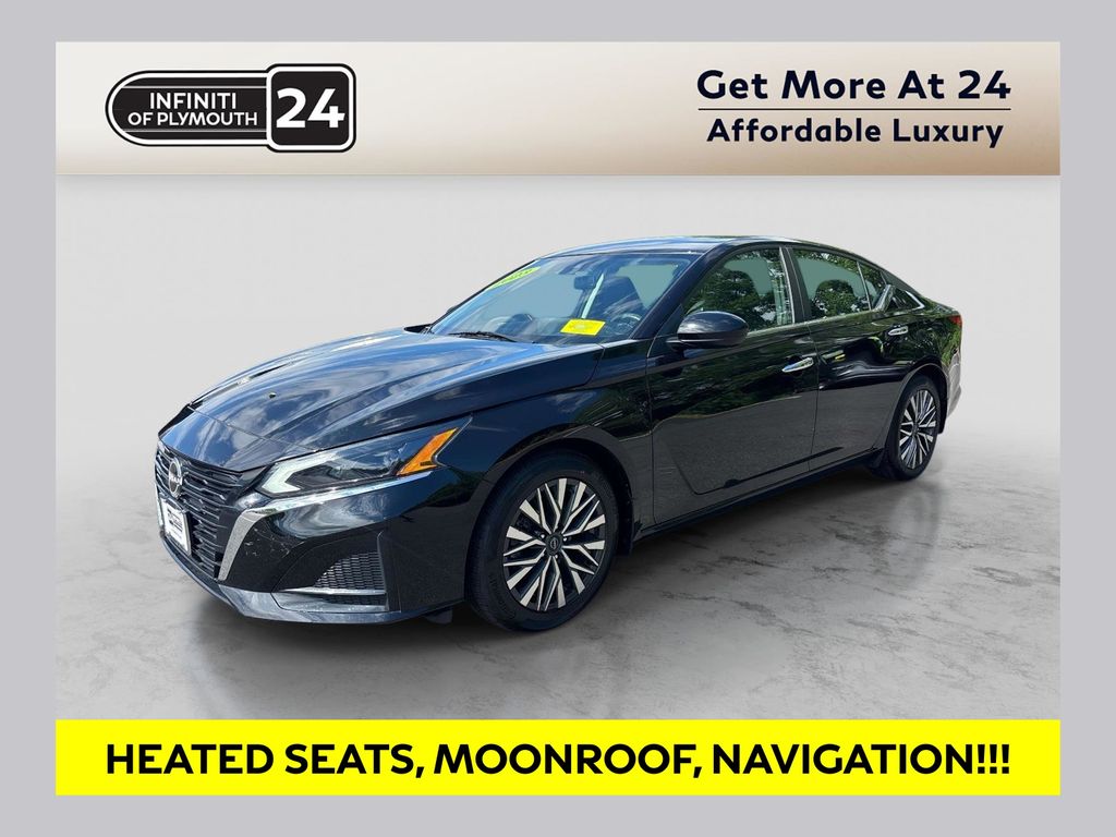 Super Black 2023 Nissan Altima Sedan Front-Wheel Drive Continuously Variable Transmission