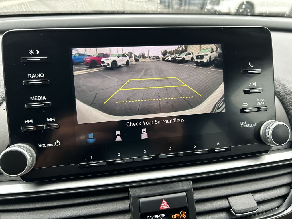 Thumbnail: 2019 Honda Accord - 17