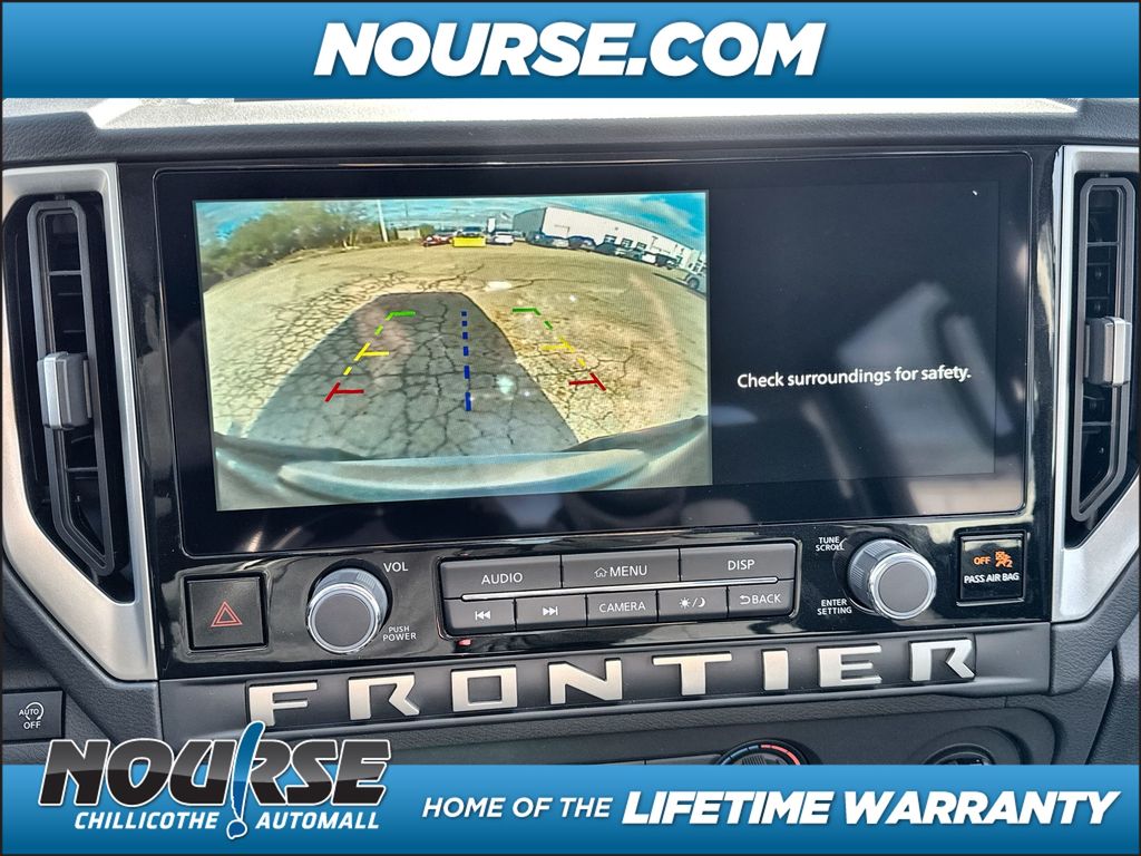 2025 Nissan Frontier SV photo