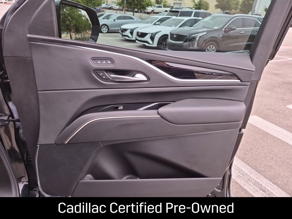 Used Car 2023 Cadillac Escalade  V-series For Sale Under $130,000 In Austin, Texas