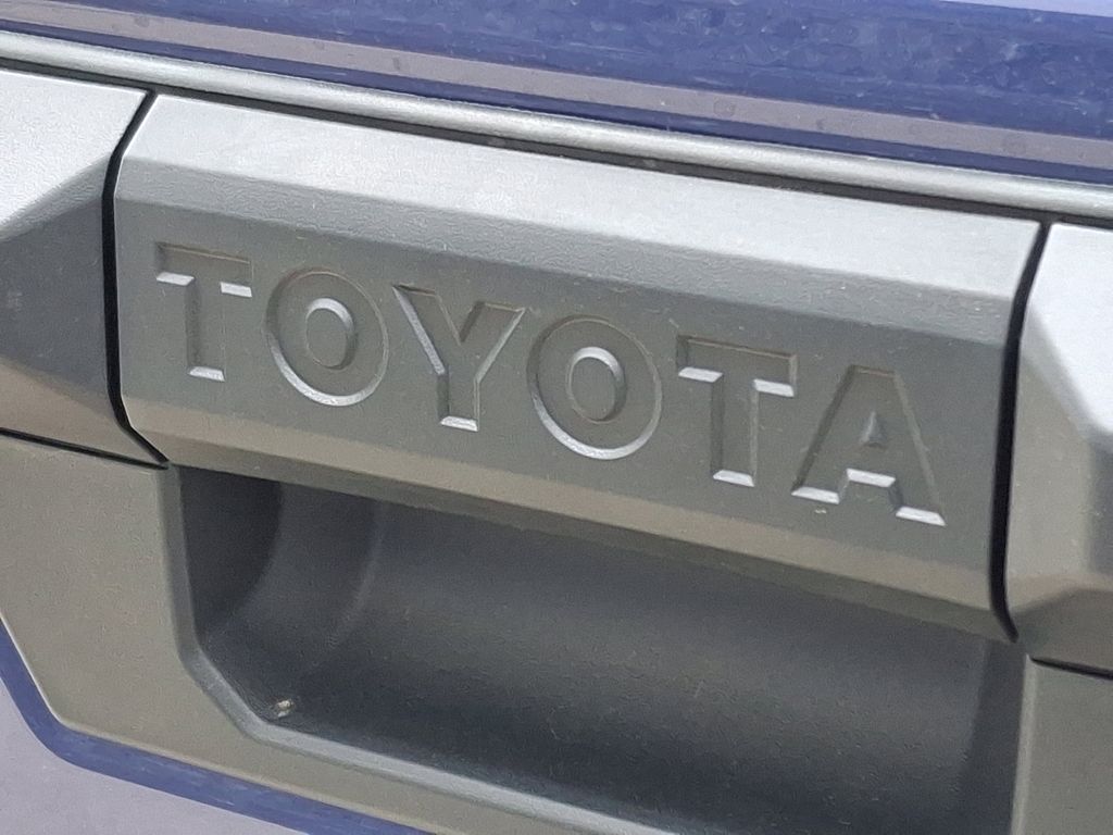2025 Toyota Tacoma TRD Sport 17