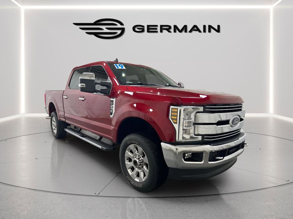 2019 Ford F-250 Super Duty Lariat Crew Cab 4WD