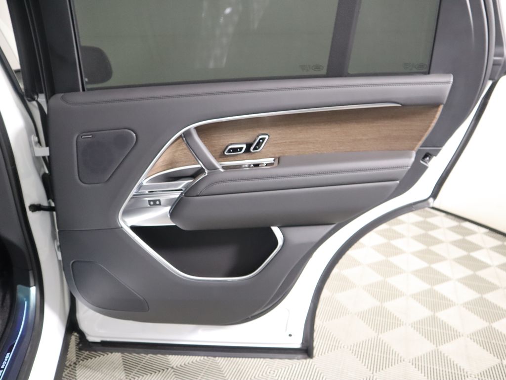 Thumbnail: 2025 Land Rover Range Rover - 28