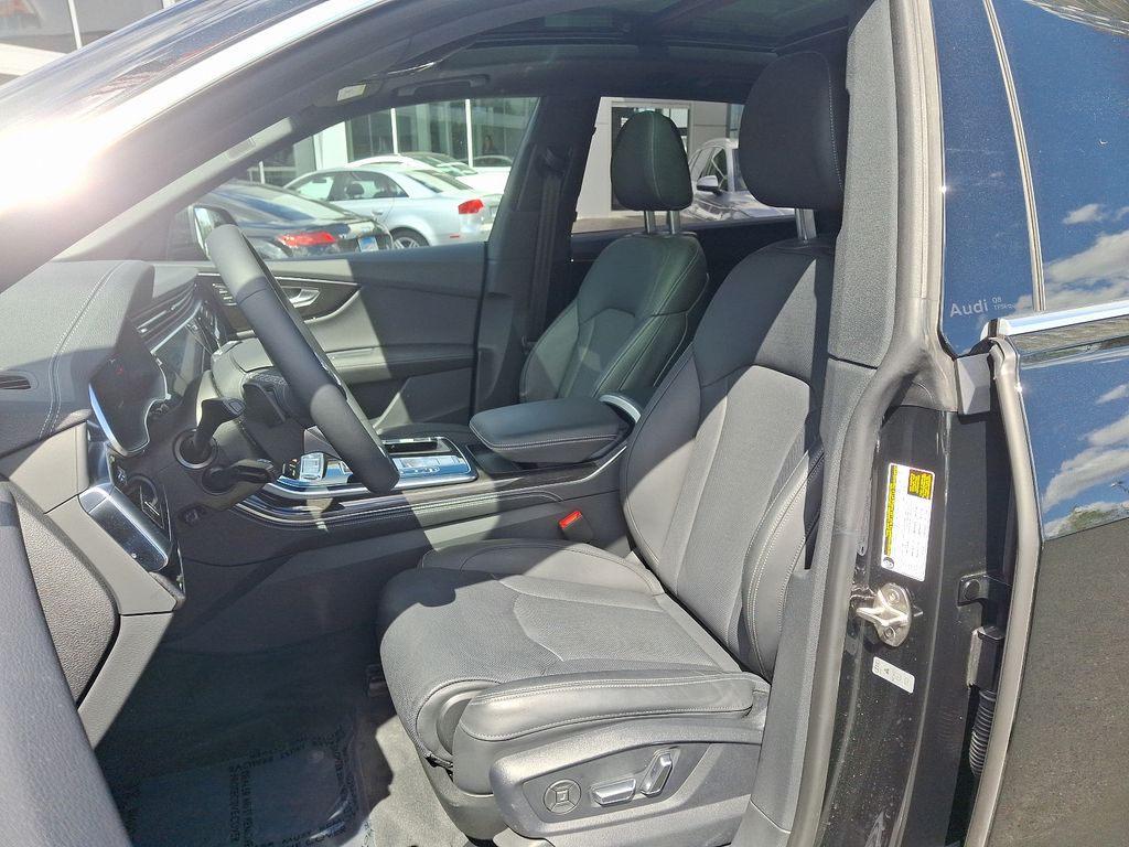 2024 Audi Q8 Prestige 13