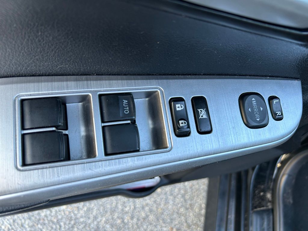 Thumbnail: 2014 Toyota Camry - 17