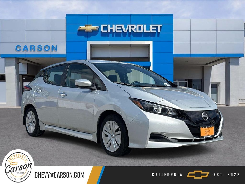 Brilliant Silver Metallic 2025 Nissan LEAF Hatchback Front-Wheel Drive Automatic