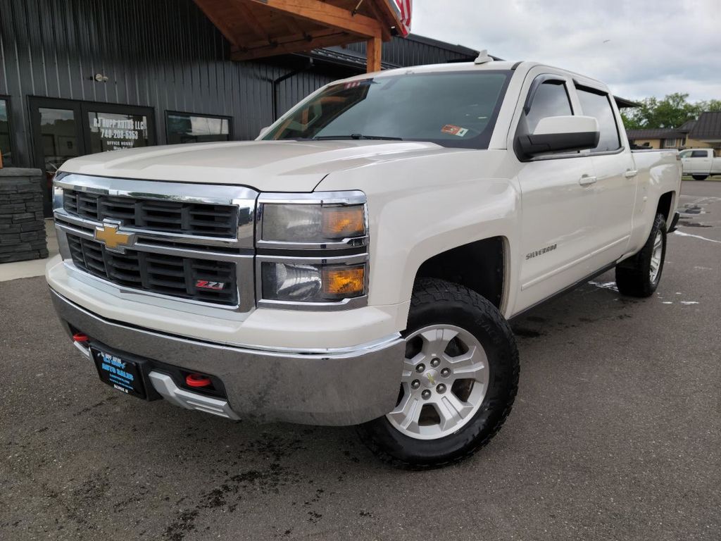 White Diamond Clearcoat 2015 Chevrolet Silverado 1500 Pickup Truck Four-Wheel Drive 6-Speed Automatic Overdrive