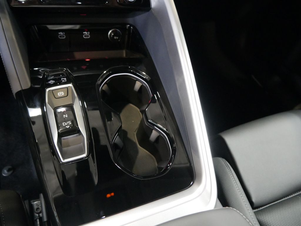 Thumbnail: 2026 Audi Q5 - 27
