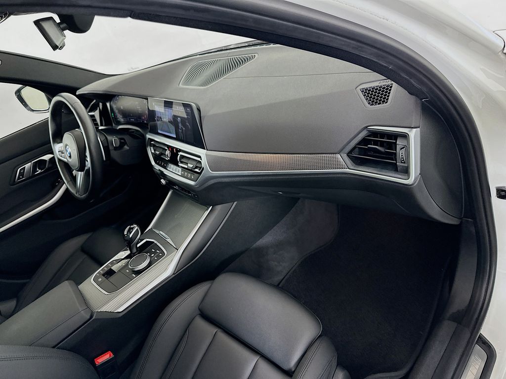 Thumbnail: 2020 BMW 3 Series - 30