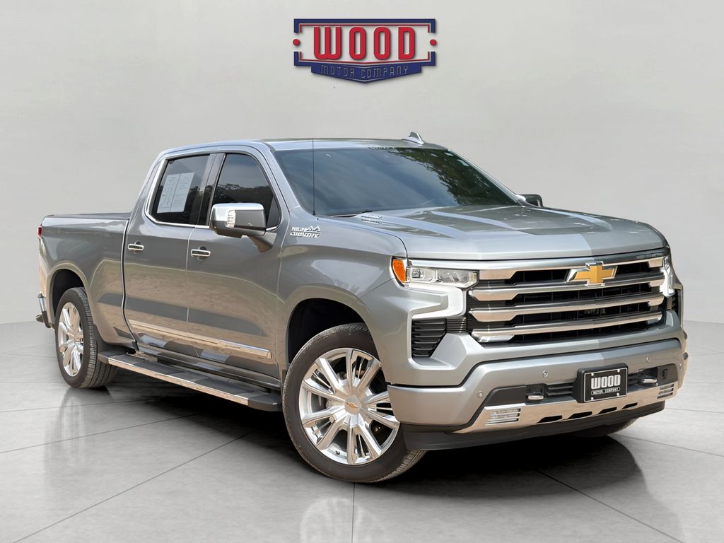 Sterling Gray Metallic 2025 Chevrolet Silverado 1500 Pickup Truck Four-Wheel Drive Automatic