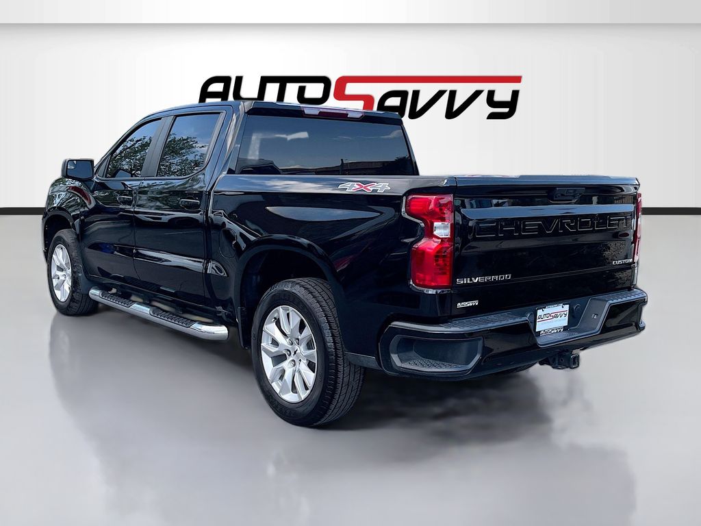 Used 2023 Black Chevrolet Custom image 5