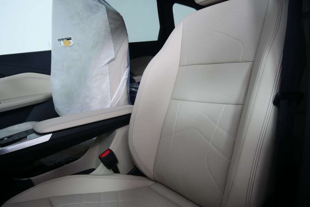 2025 BMW X1 xDrive28i 10