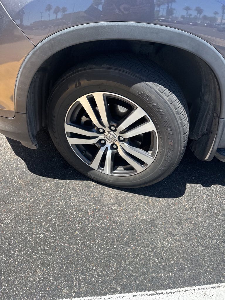 Thumbnail: 2018 Honda Pilot - 6