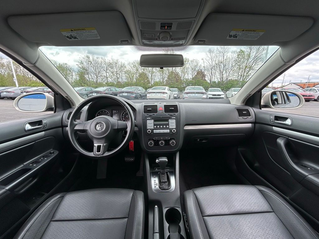 2010 Volkswagen Jetta Limited Edition 12